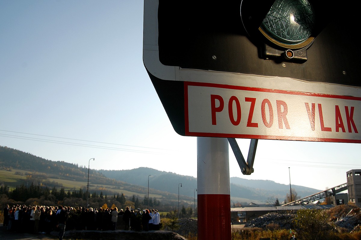 Exibicionista vo vlaku: Muž sa počas jazdy odviazal naozaj neštandardne