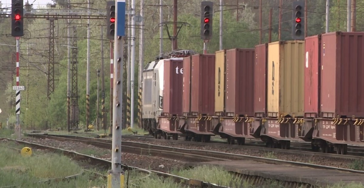 Tragédia na železnici: Muž vpochodoval vlaku priamo do koľaje