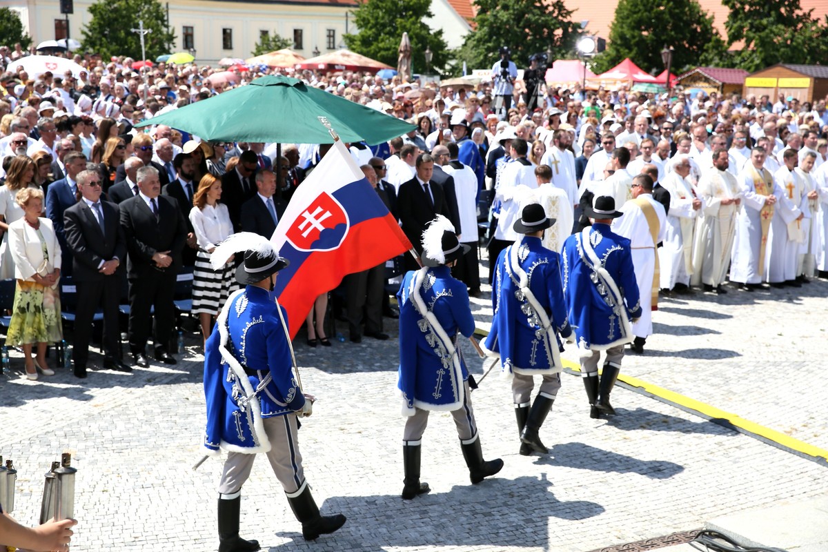 Prezidentka Čaputová sviatok Cyrila a Metoda oslávila ako pútnička, Danko je hrdý, že sa k tradícii hlásime aj v ústave