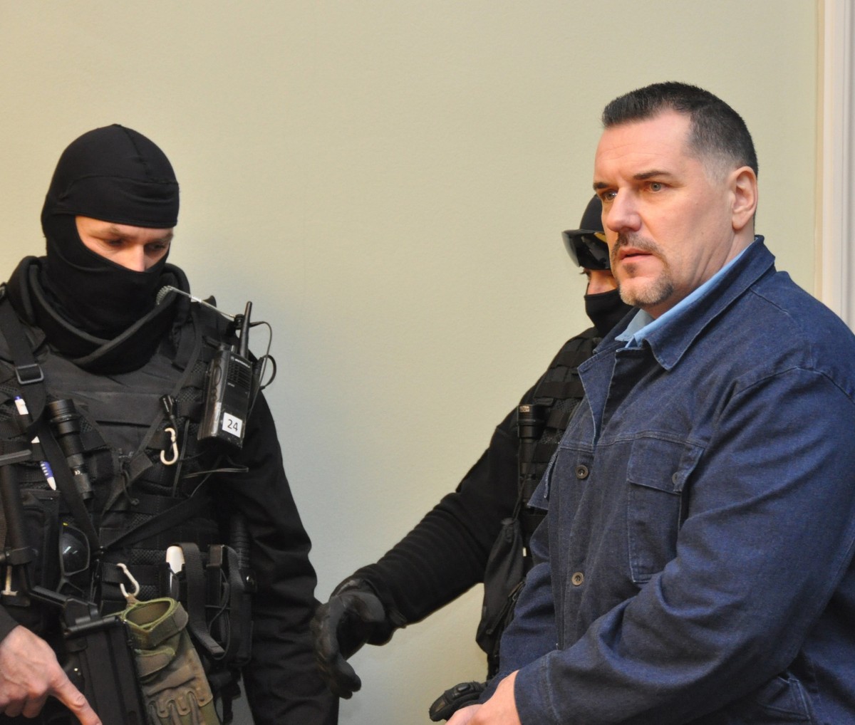 Mikuláš Černák dostal trest pre známku so svojou podobizňou | Noviny.sk