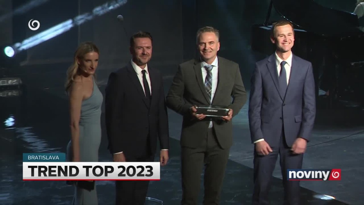 TREND TOP 2023