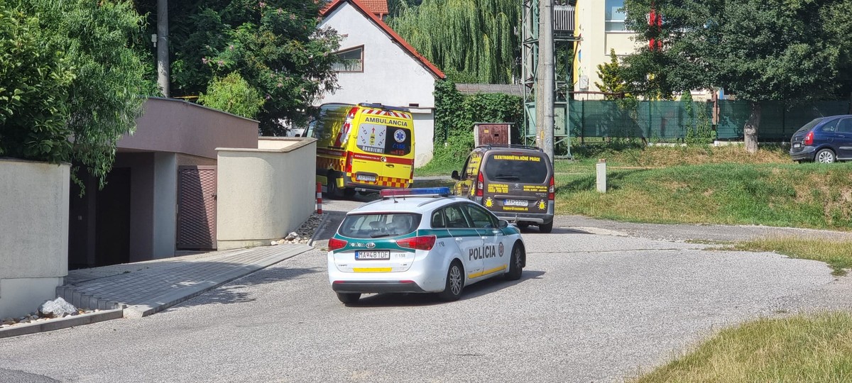 Nešťastie na futbalovom štadióne. Chlapca zasiahlo elektrické napätie