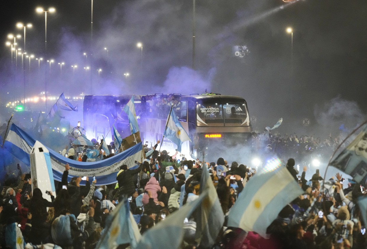 Oslavy návratu národného tímu v Argentíne napriek finálovej prehre