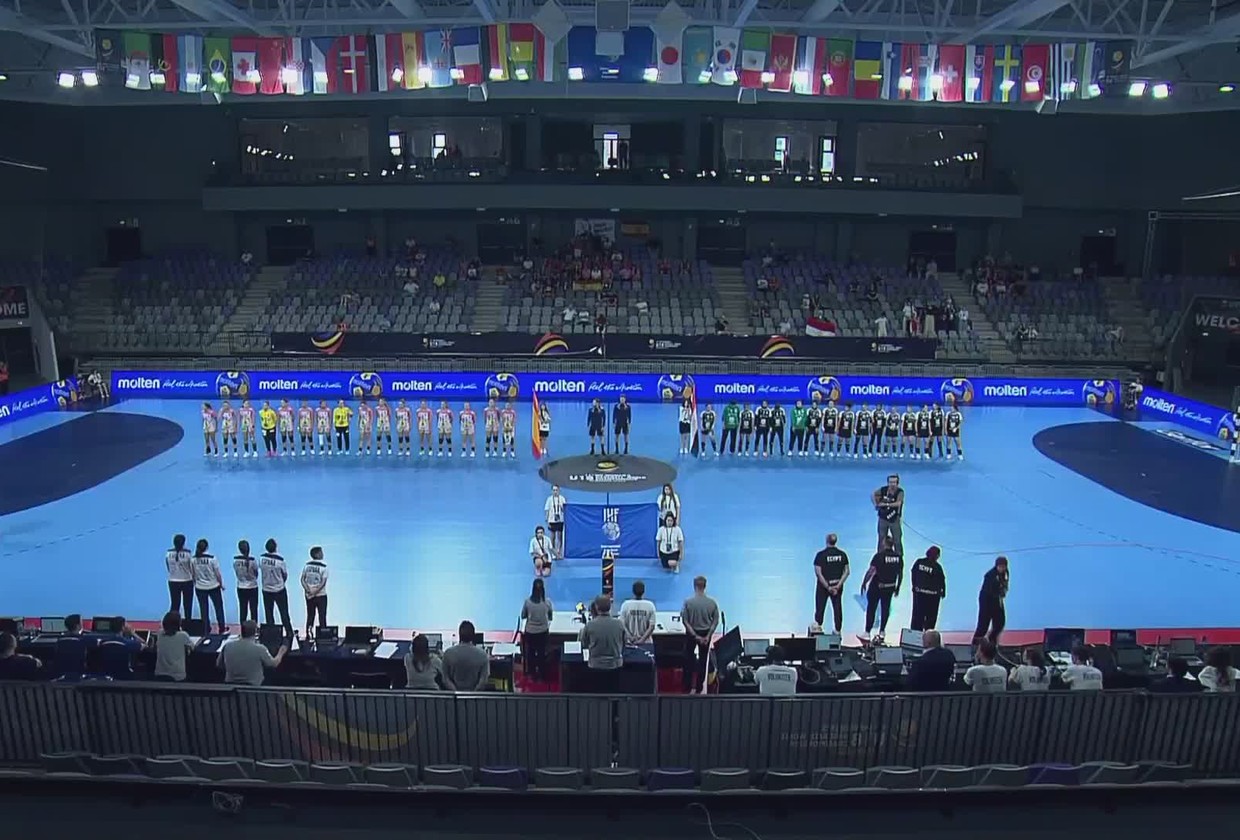 Hádzaná - MS U18: Slovensko - Maďarsko 17:13 po 1. polčase