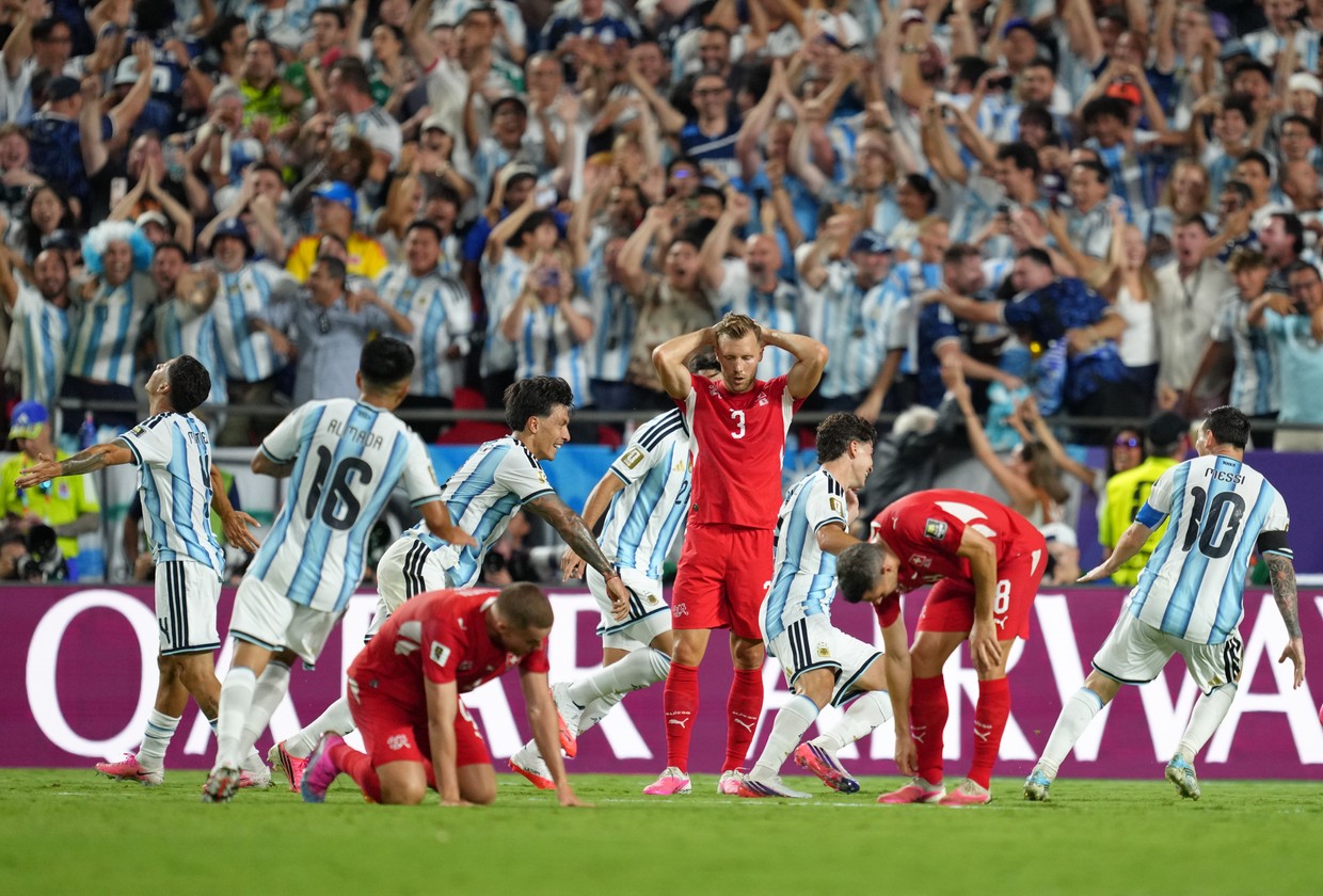 Embolo nemal byť proti Argentíne vylúčený, tvrdí IFAB