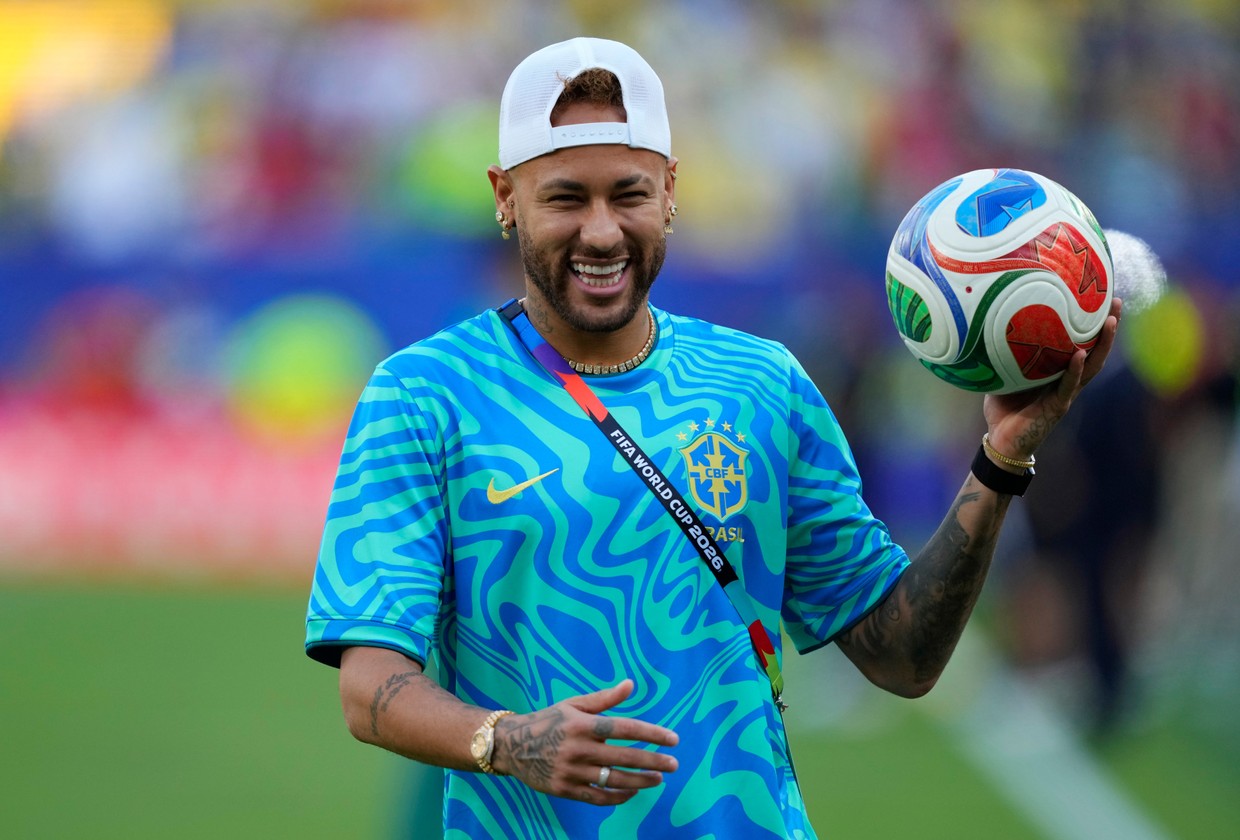 Neymar s vášnivými oslavami po zápase priamo pred súperom