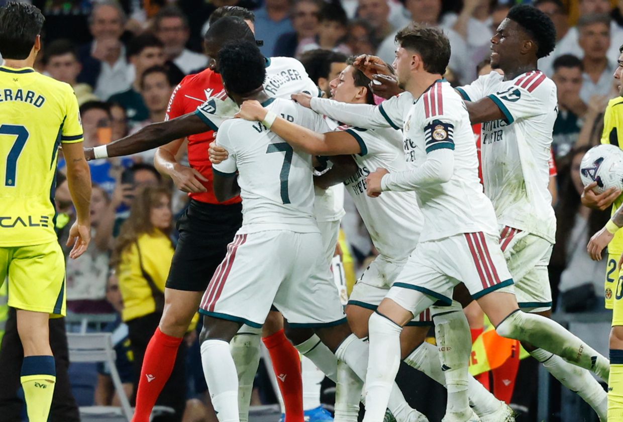 Kuriózny moment v LaLige! Vinicius po góle s červenou kartou, Barcelona stále bez straty bodu