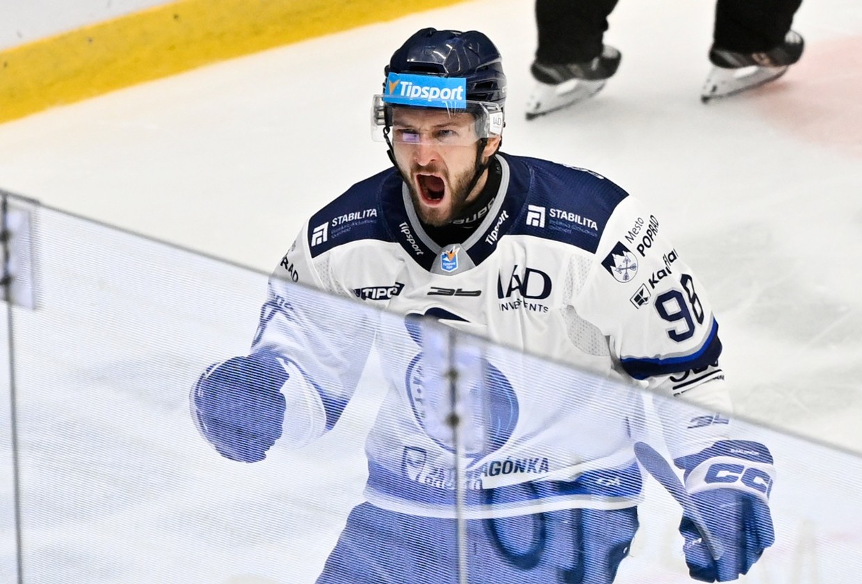 Zostrihy: Poprad lídrom aj po 15. kole Tipsport ligy, Žilina pokorila Nitru až po predĺžení. Slovan doma prehral