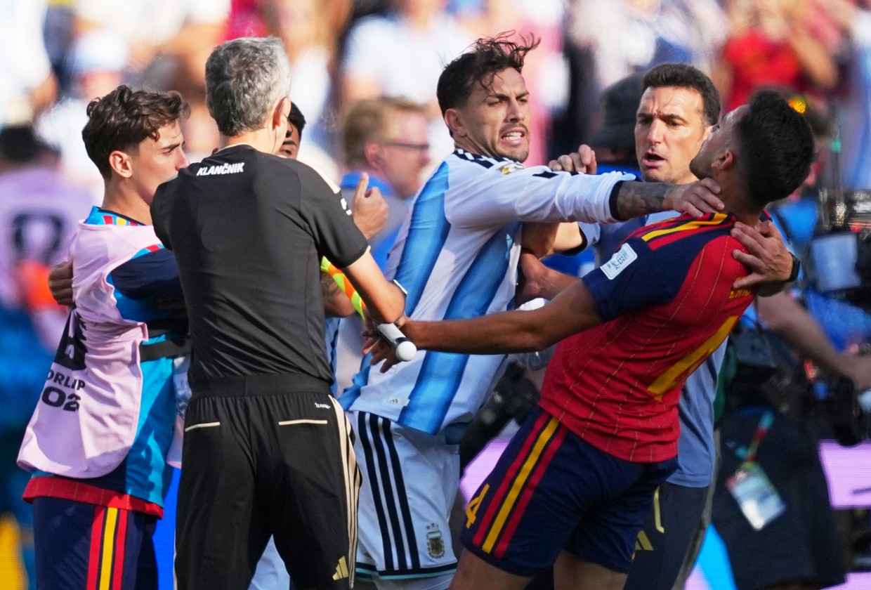 Gavi nežiada trest pre Paredesa za incident po finále šampionátu