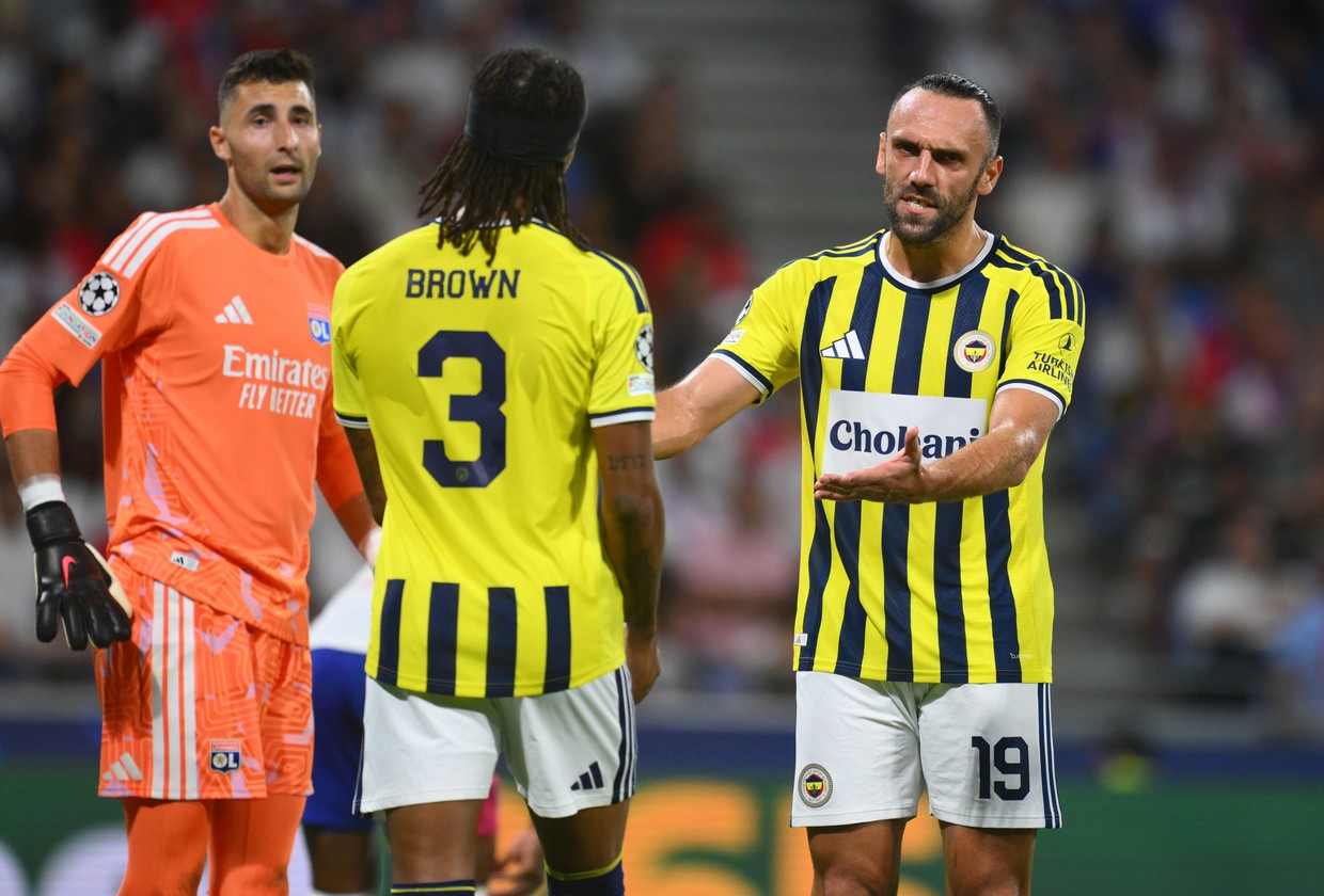 VIDEO: Bitka po zápase a Škriniar v centre diania! Fenerbahce po 18 rokoch postupuje, no zápas priniesol oveľa viac