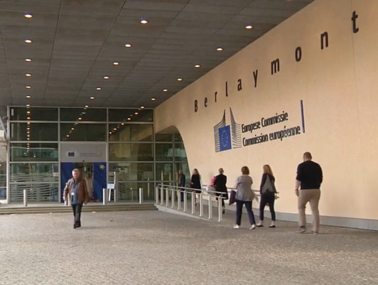Európska komisia ukončila konanie proti Slovensku po zrušení zmien v ochrane oznamovateľov