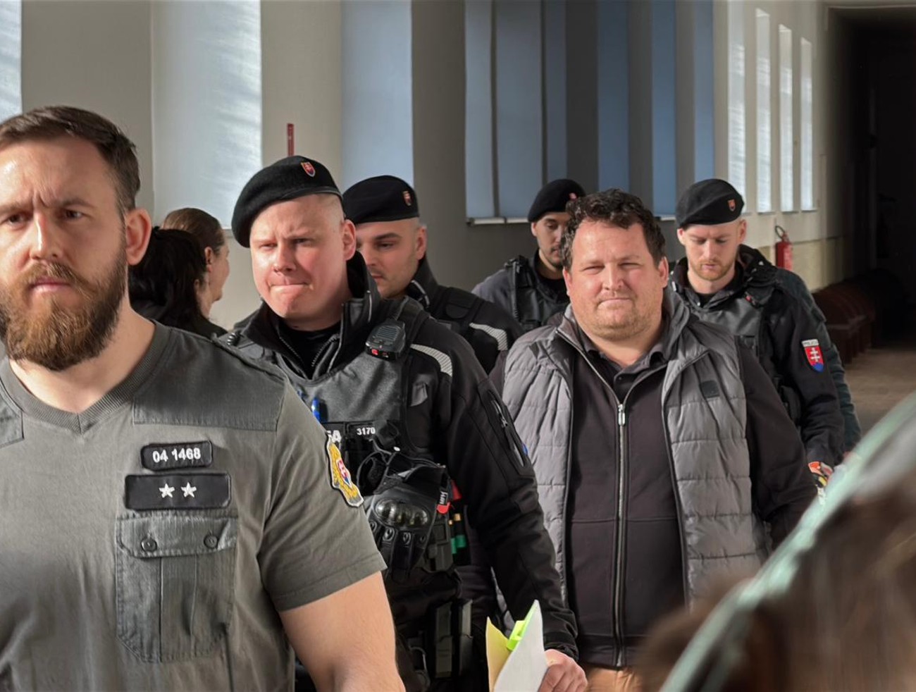 Policajti Čurilla a Ďurko nepôjdu do väzby, rozhodol súd