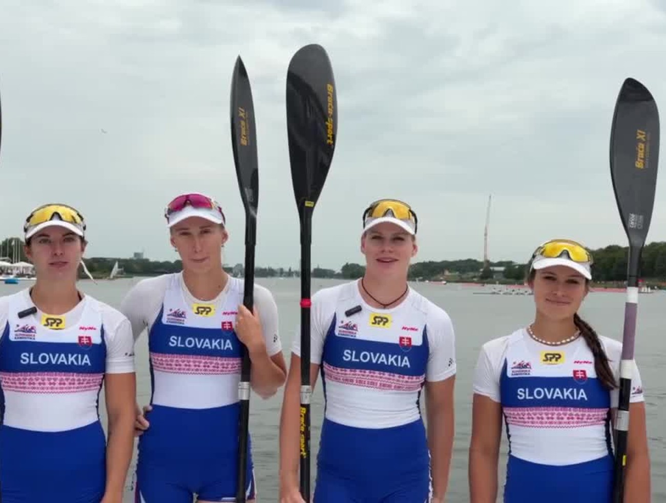Ženský štvorkajak mal na dosah cenný kov na MS