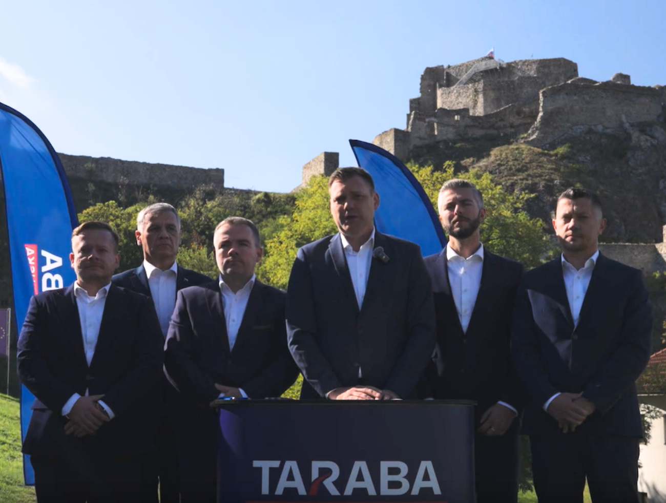 Taraba zakladá vlastnú politickú stranu. Začal zbierať podpisy na jej registráciu