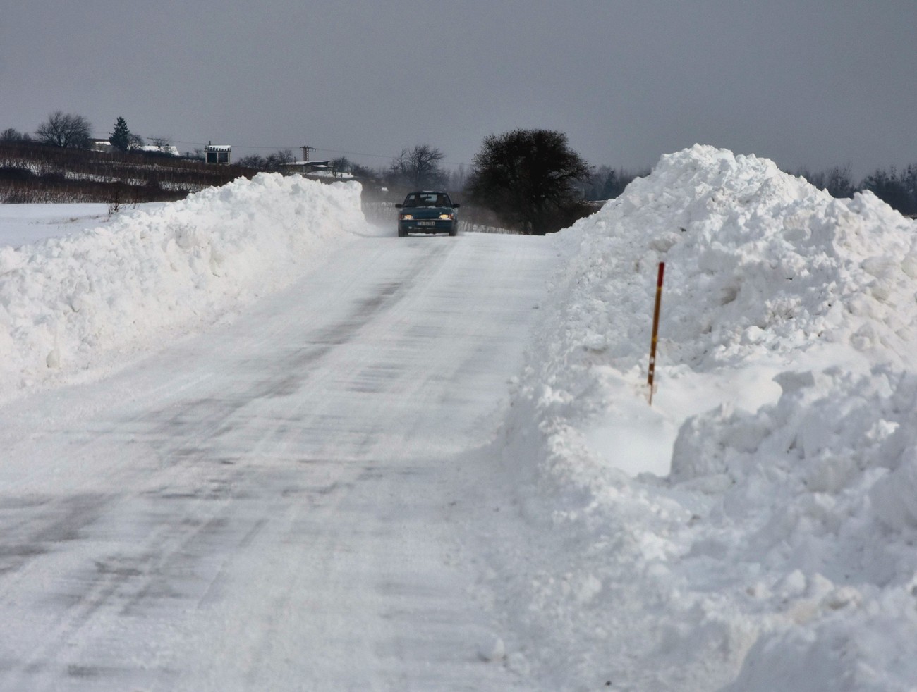 Slovensko bojuje so snehovými závejmi. Aké počasie náš čaká najbližšie dni?