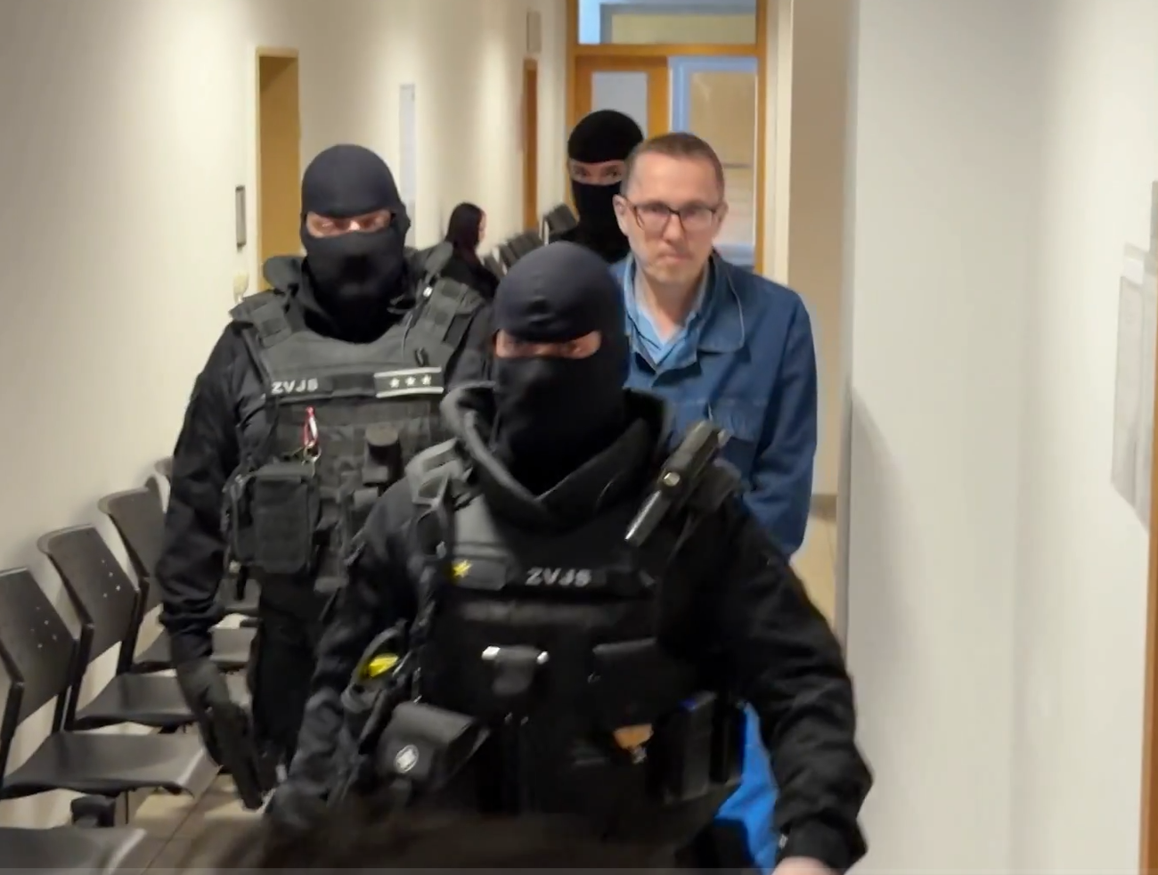 Šesť obetí vrátane tehotnej ženy a osemmesačného dieťaťa. Vrah z masakru na Vajnorskej žiada už štvrtý raz o slobodu