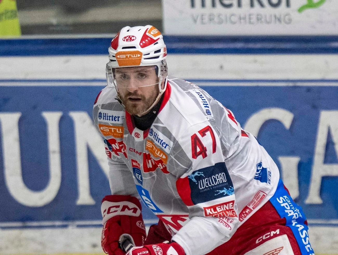 Hokejista skolaboval počas zápasu, museli ho oživovať