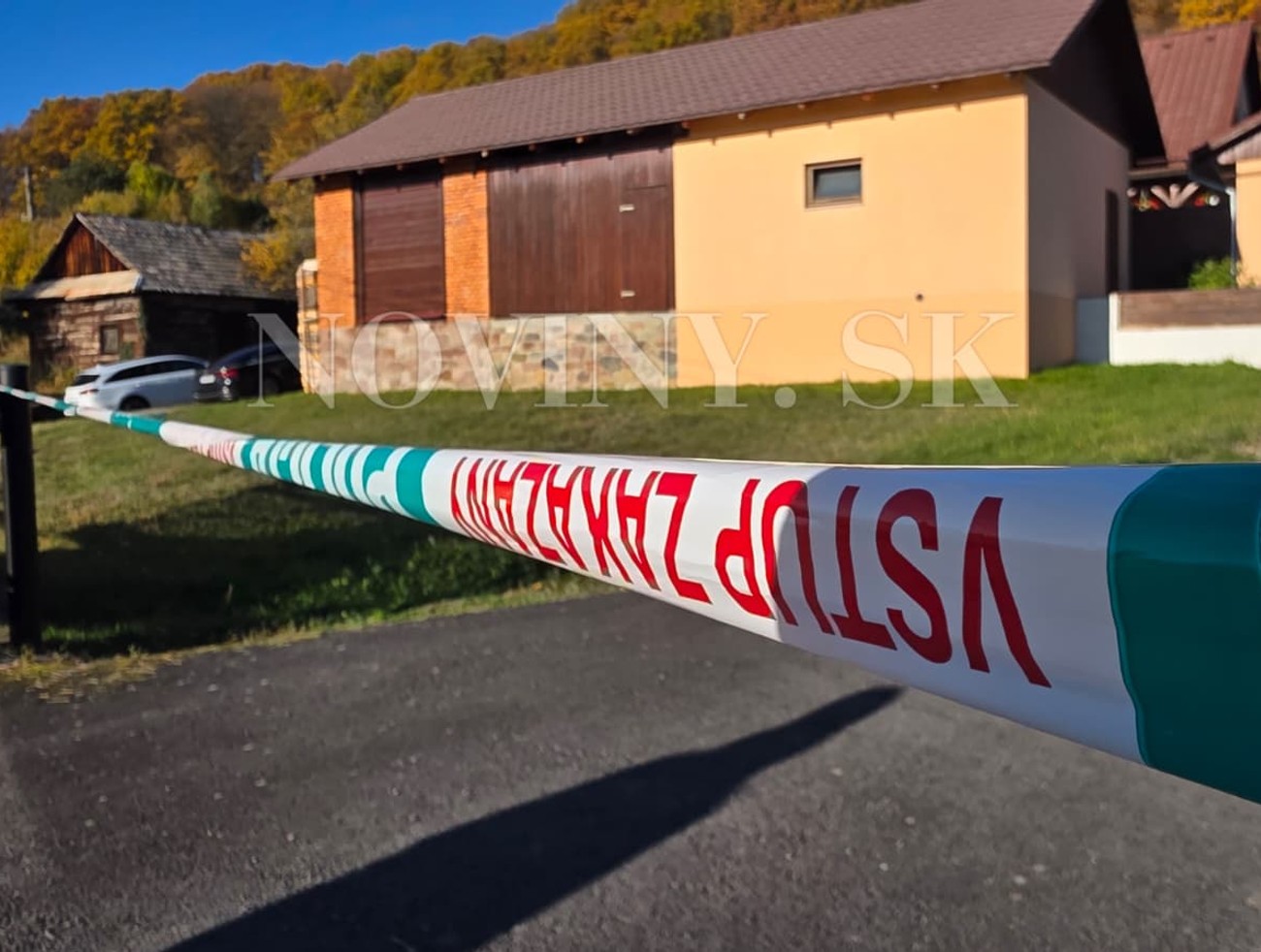 Otec mal po hádke zastreliť syna. Polícia vyšetruje vraždu v Novej Bani