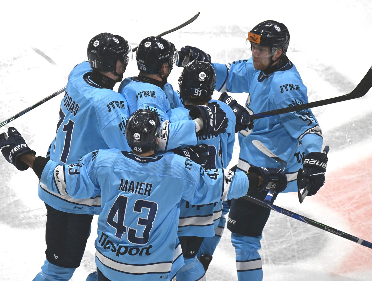 Oceliari na záver pohoreli, Slovan je vo FINÁLE