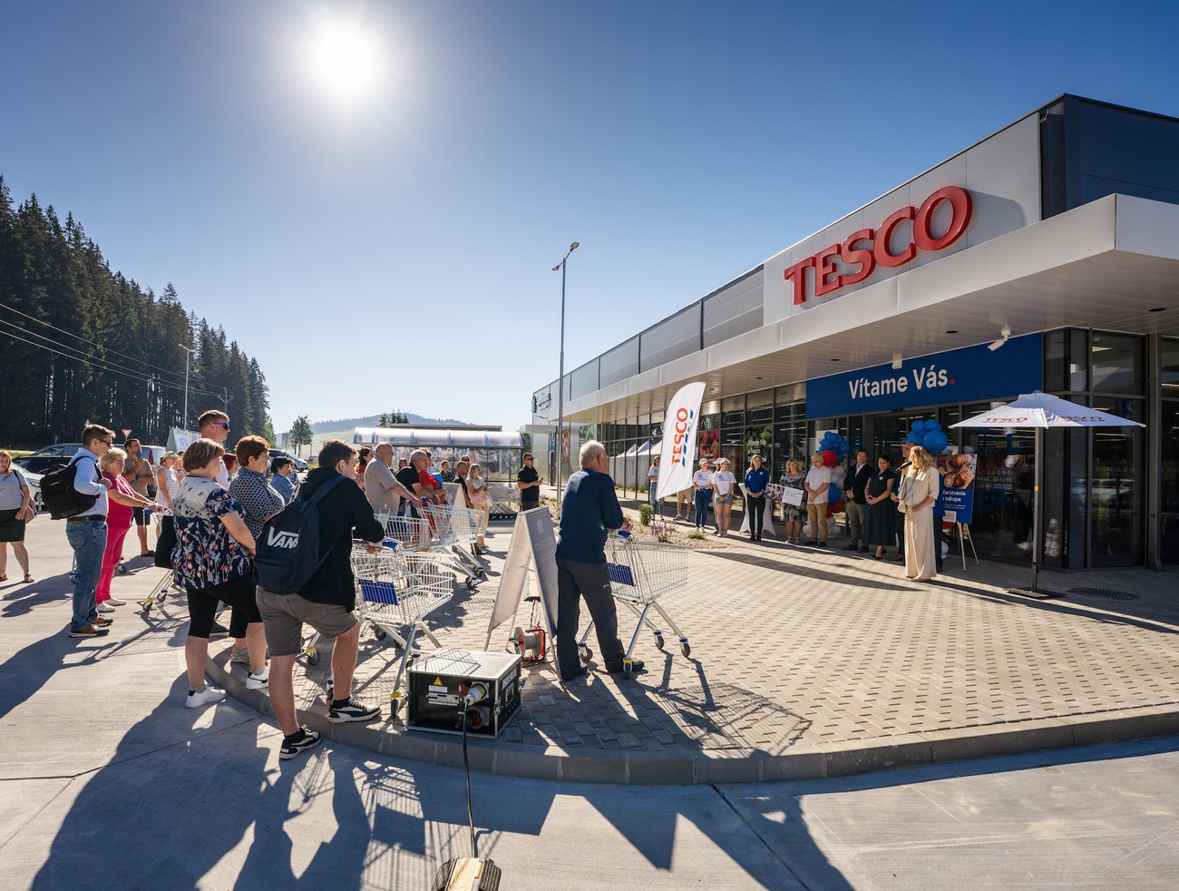 Tesco odchádza zo Slovenska. Už je známe, kto kupuje známy reťazec