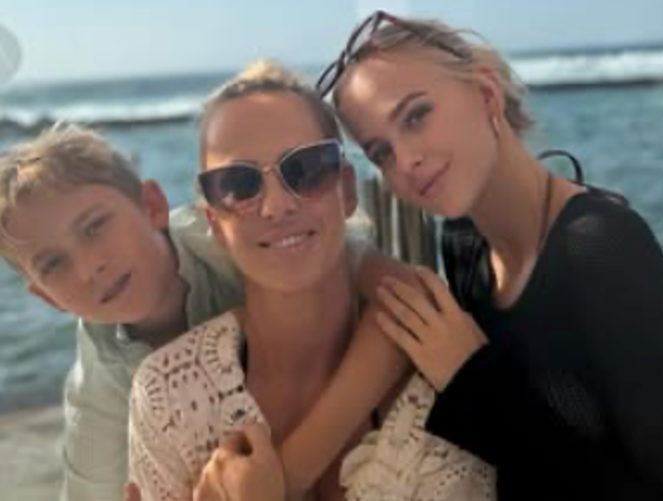 Ignoruje už aj deti alebo si ho na oslave neželali? Narodeniny Belohorcovej syna bez jeho otca!