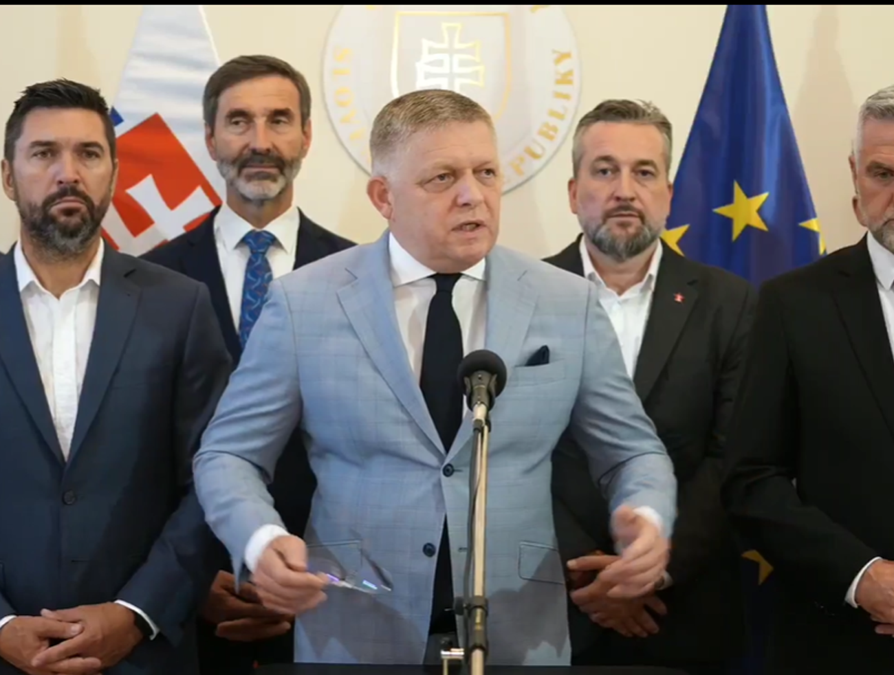 Fico vyzýva Žilinku na odchod z funkcie. „Pohár pretiekol”