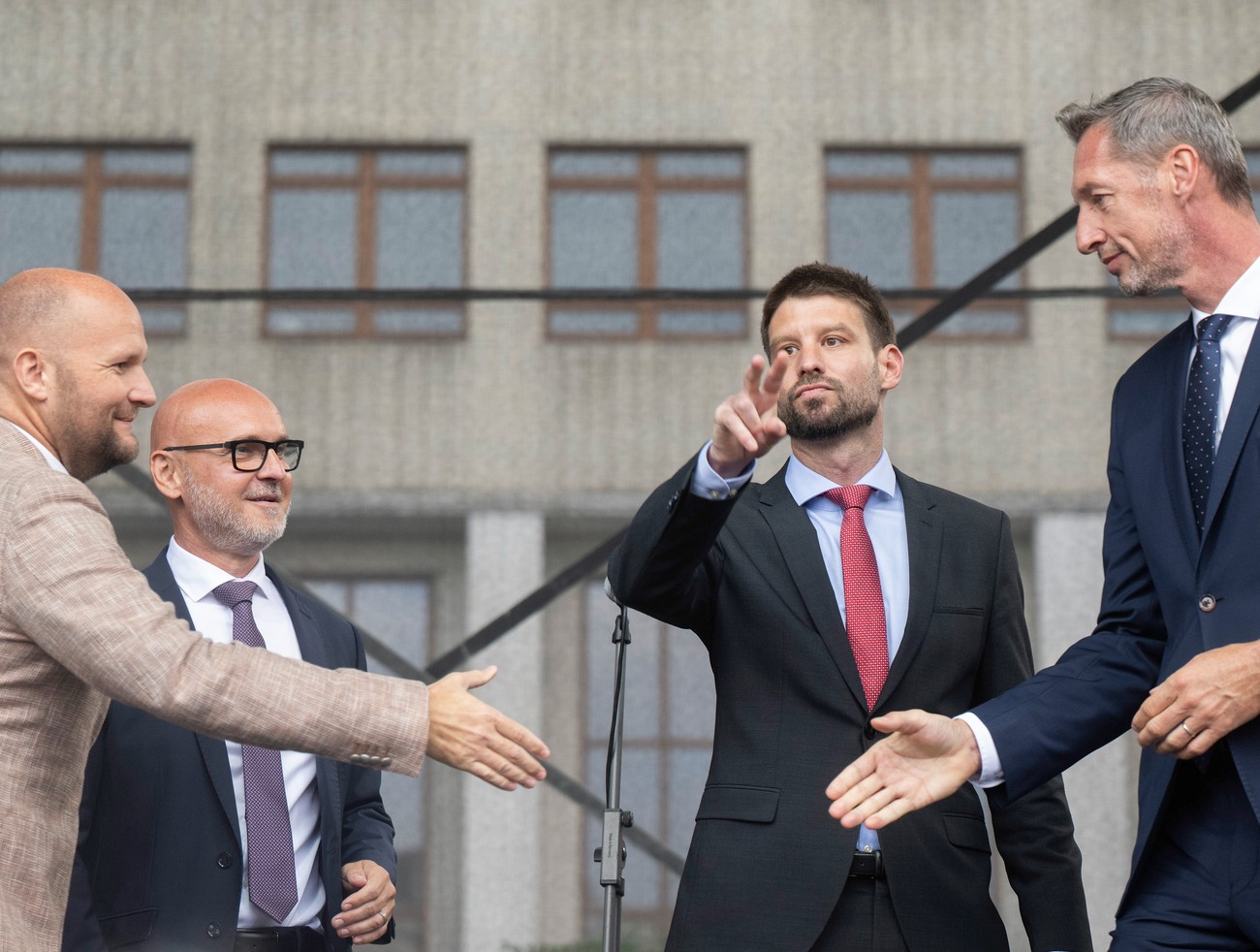 Voľby by vyhralo PS, Demokrati rastú. V prieskume sa prvýkrát objavila aj strana Zoroslava Kollára