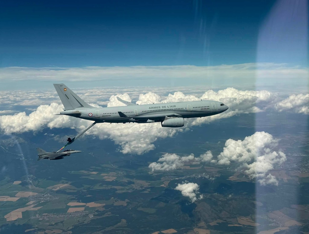 Slovenské F-16 prvýkrát tankovali vo vzduchu