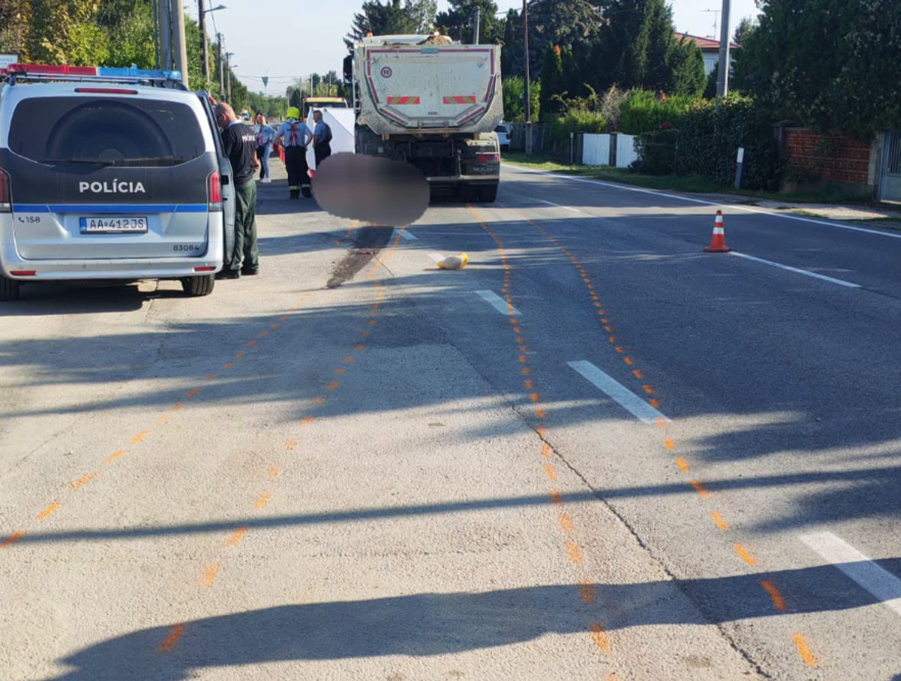 Tragédia v Kvetoslavove. Seniorku (†72) zrazil kamión