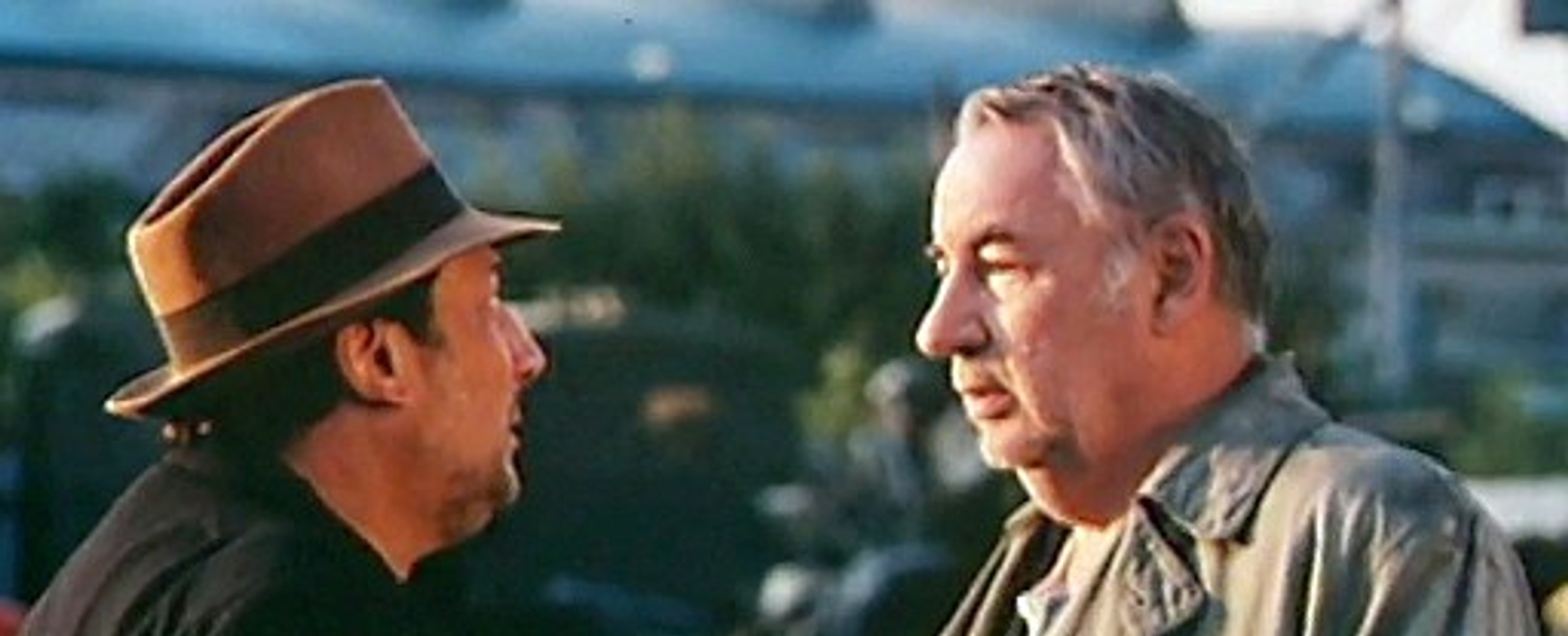 Příliš hlučná samota