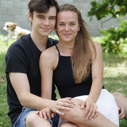 Naši - Gregor Miler & Sára Polyaková