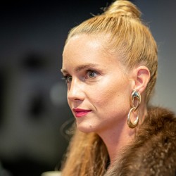 Hana Vagnerová ako Denisa v seriáli Lajna