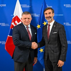 Robert Fico navštívil Ministerstvo zahraničných vecí