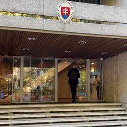 Británia spomína na našich hrdinov