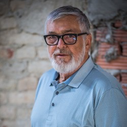 Jiří Bartoška v seriáli Za sklom