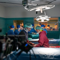 Zákulisie nakrúcania operácií v seriáli Nemocnica