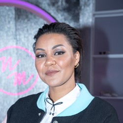 Nákupné maniačky: téma Ružová - Anne