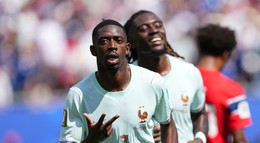 Dembele s hetrikom, Senegal sa zachránil v poslednej chvíli