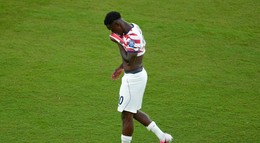 Usa proti Belgicku aj s Balogunom, Tuchel so sťažnosťami na rozhodcov