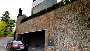 Paparazzi Google. Nafotil Počiatka pred vilou