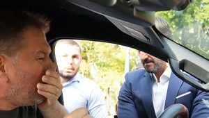 Matovič kopol v živom vysielaní Kaliňáka, dostal päsťou do tváre