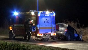 Pri nehode neďaleko Topoľčian zahynula vodička (†25) aj spolujazdec (†33)