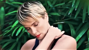 Krásna herečka to už s mužmi vzdala! Jej slávny ex-priateľ sa práve oženil s o 30 rokov mladšou