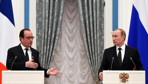 Hollande Putinovi: Potrebujeme veľkú koalíciu proti Islamskému štátu