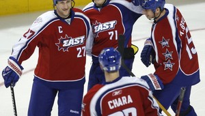 Východ vyhral nad Západom 12:11 po nájazdoch