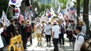 Dediča spoločnosti Samsung odsúdili za korupciu na päť rokov