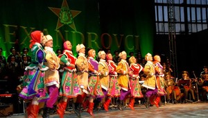 Alexandrovci neboli jediní hudobníci, ktorí zomreli pri leteckom nešťastí