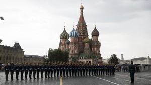 Traja doktori vypadli z okna. Prípady vyvolali diskusiu o podmienkach v nemocniciach