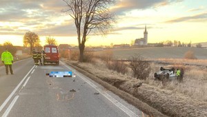 22-ročná šoférka zrazila 87-ročného dôchodcu. Muž po ceste kráčal bez reflexných prvkov