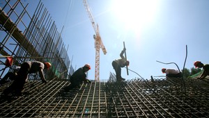 Horúčavy v práci? Toto vám musí šéf zabezpečiť